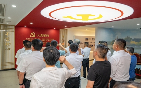 四敢爭先拼搏奮斗再出發(fā)！